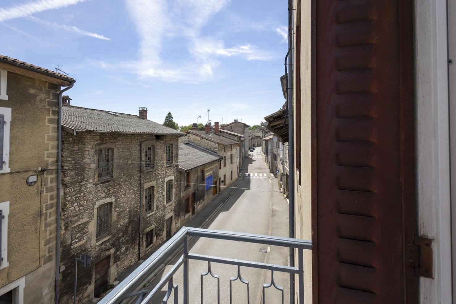 L'Emeraude - 1 A 4P - Wifi Fibre - Parking Gratuit Pont-dʼAin Dış mekan fotoğraf